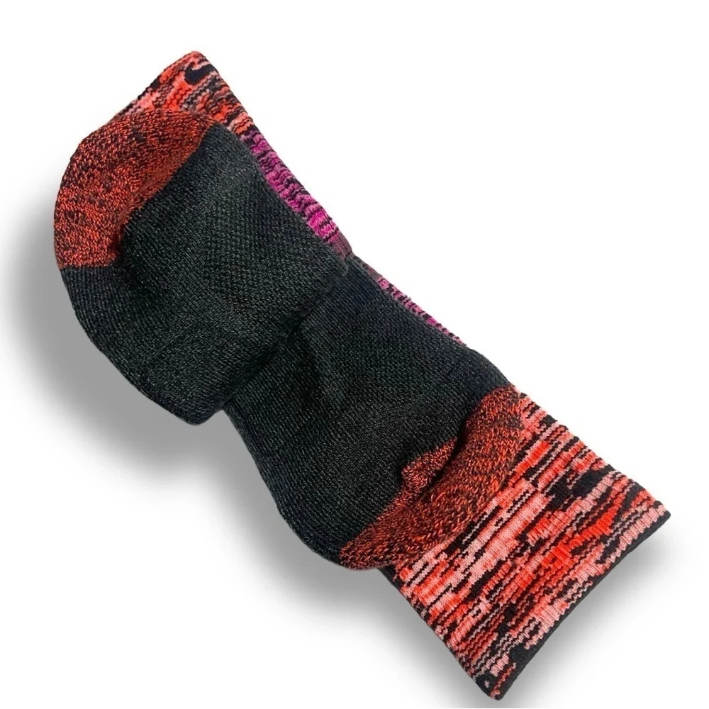 Nike NWT Elite Kay Yow Breast Cancer Awareness Size Large Basketball Crew Socks